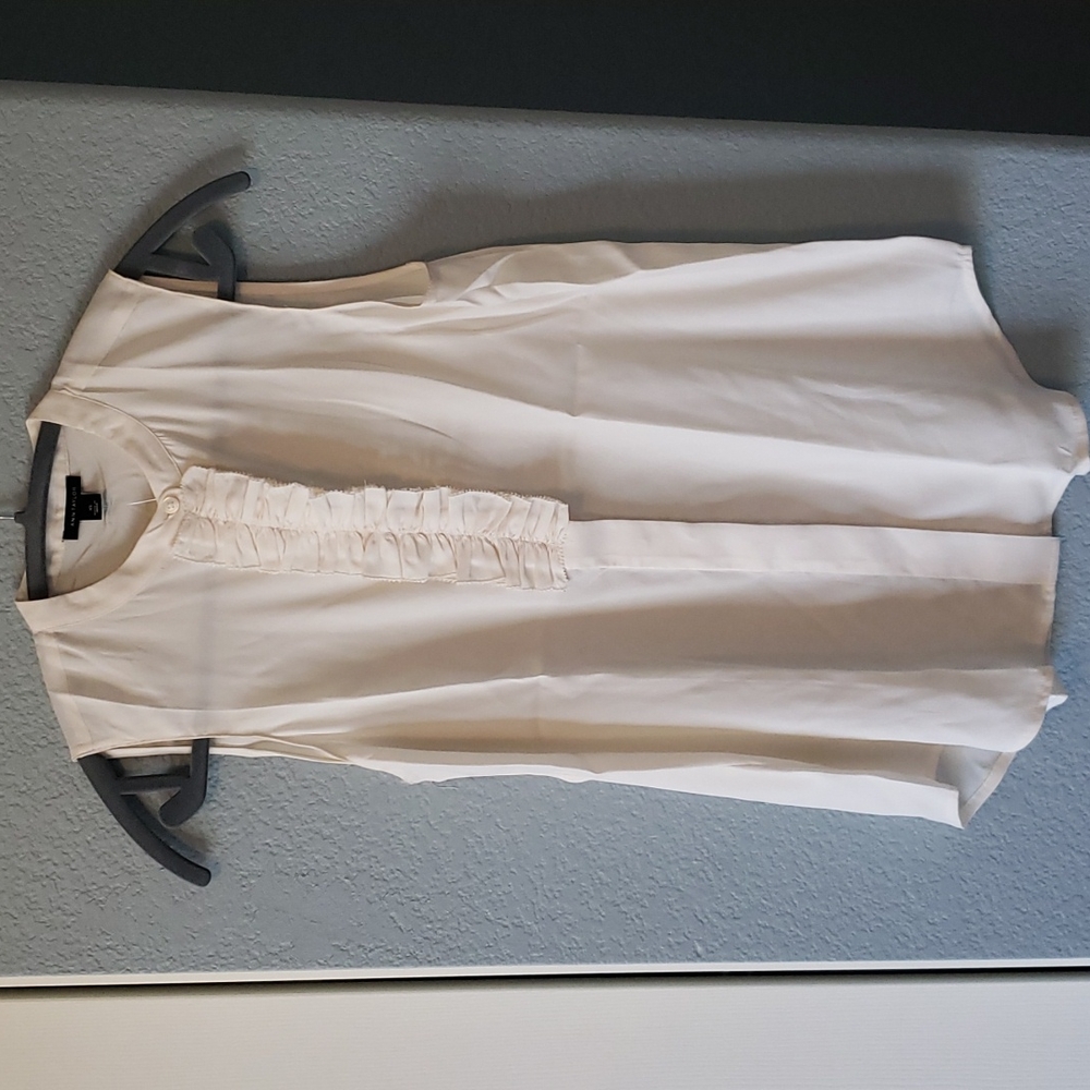 Ann Taylor ruffle front shell